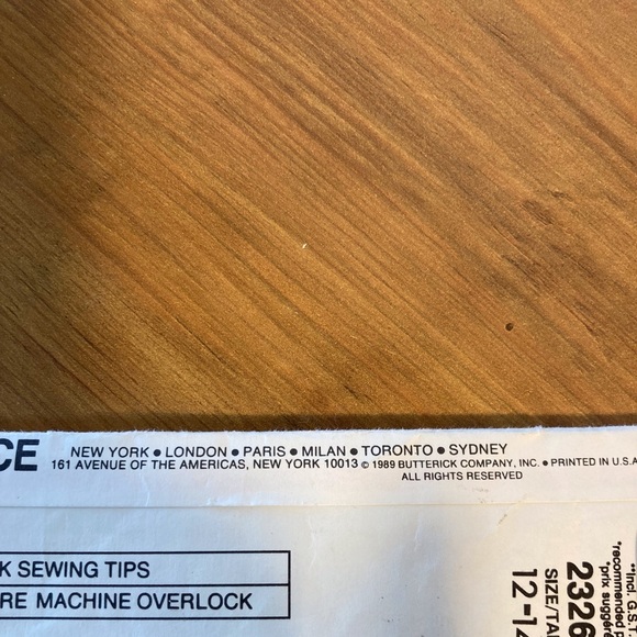 Vogue Sewing Pattern. Basic design new, uncut Size 12-14-16 - Picture 6 of 7